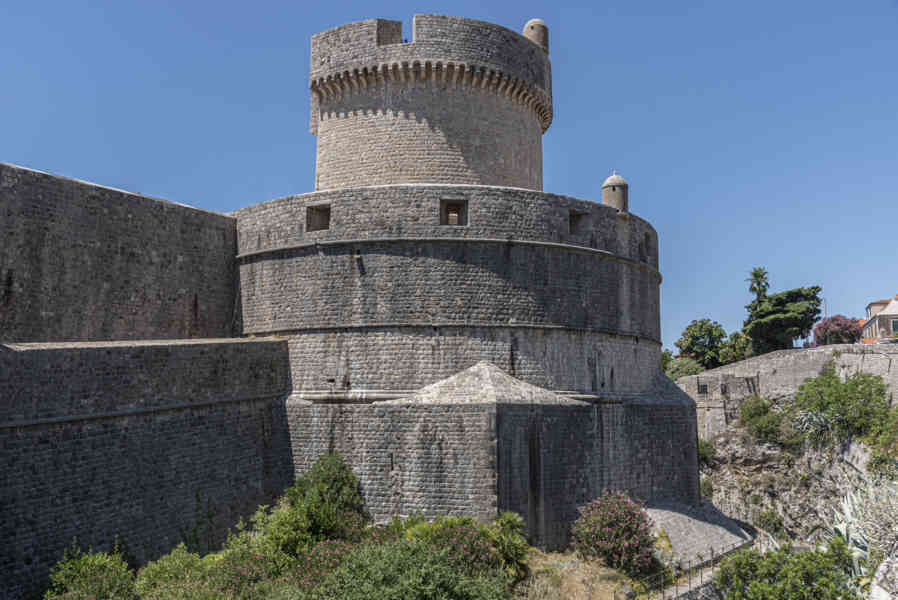 Croacia - Dubrovnik 006 - murallas de Dubrovnik - Torre Minceta.jpg